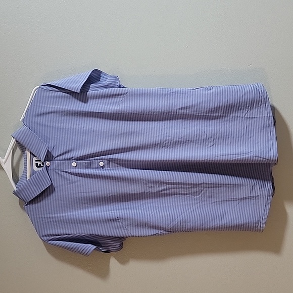 FootJoy Tops - FootJoy woman's golf shirt